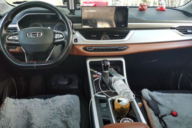 Used Geely Auto Vision X6 2020 1.4T CVT Luxury Edition Center Console