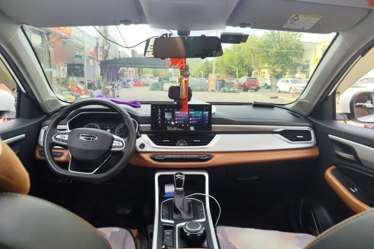 Used Geely Auto Vision X6 2020 1.4T CVT Luxury Edition Center Console