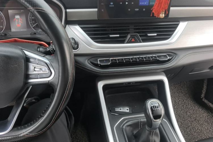 Used Geely Auto Vision X6 2020 1.4T Manual Luxury Model Center Console