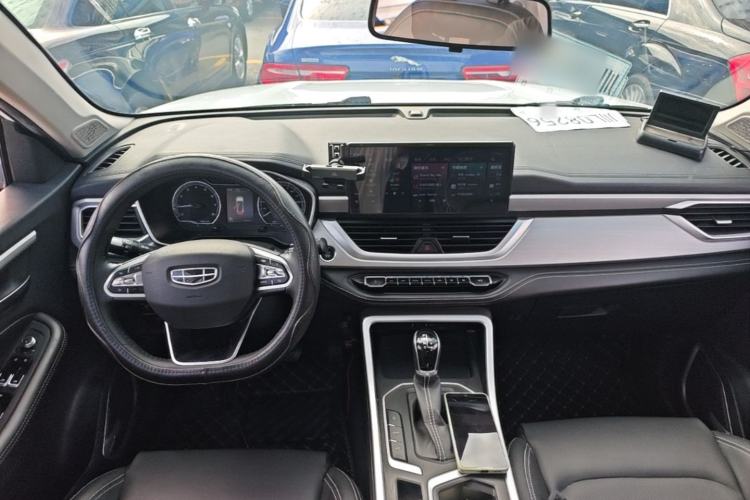 Used Geely Auto Vision X6 2020 1.4T CVT Luxury Edition Center Console