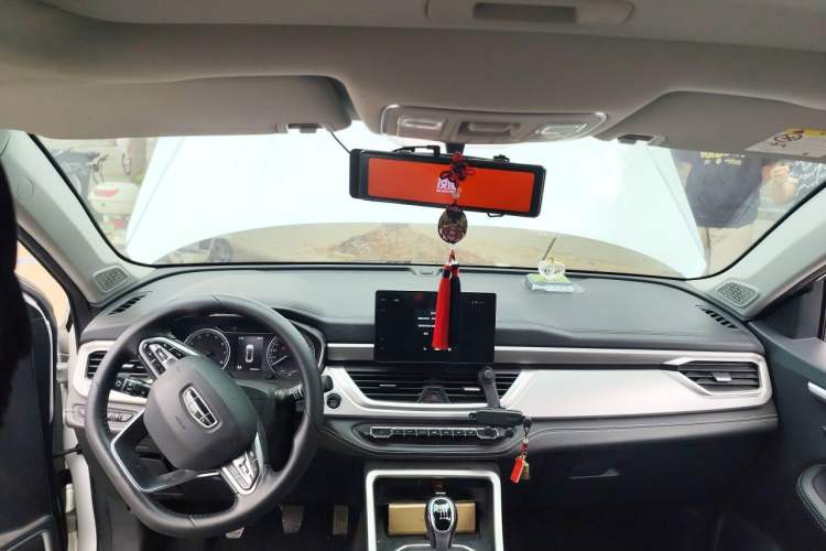 Used Geely Auto Vision X6 2020 1.4T Manual Luxury Model Center Console