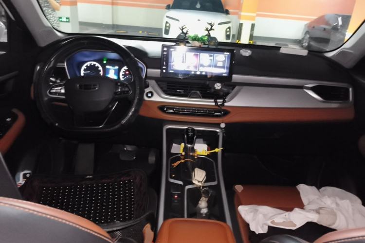 Used Geely Auto Vision X6 2020 1.4T CVT Luxury Edition Center Console