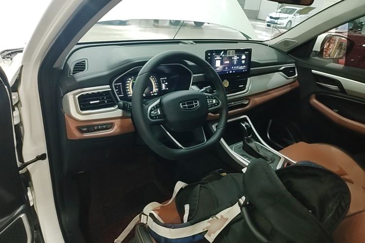 Used Geely Auto Vision X6 2020 1.4T CVT Asian Games Edition Center Console