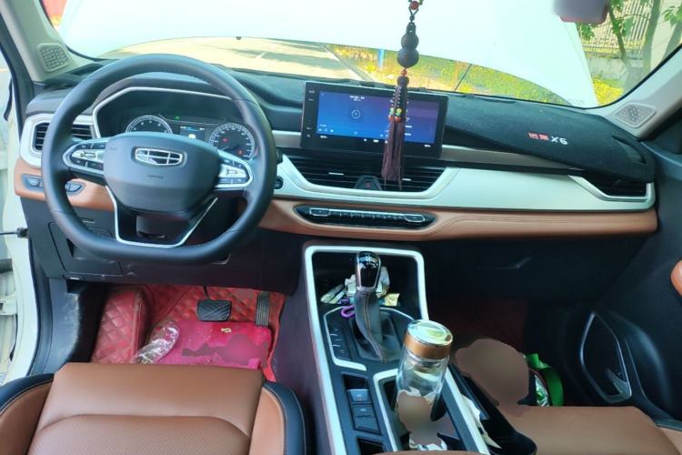 Used Geely Auto Vision X6 2020 1.4T CVT Luxury Edition Center Console