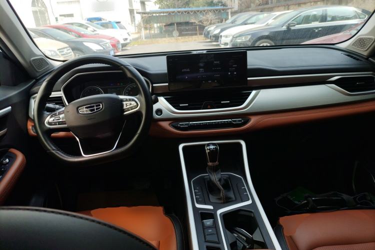 Used Geely Auto Vision X6 2020 1.4T CVT Luxury Edition Center Console