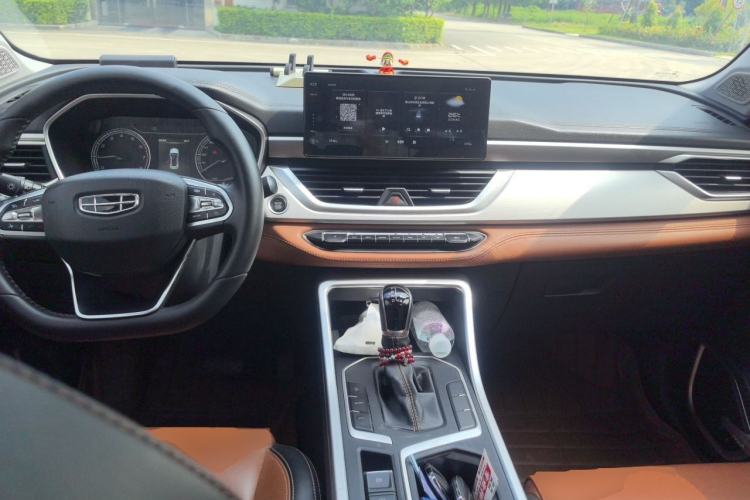 Used Geely Auto Vision X6 2020 1.4T CVT Luxury Edition Center Console