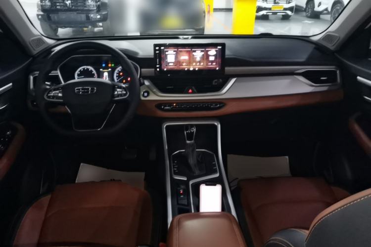 Used Geely Auto Vision X6 2020 1.4T CVT Luxury Edition Center Console
