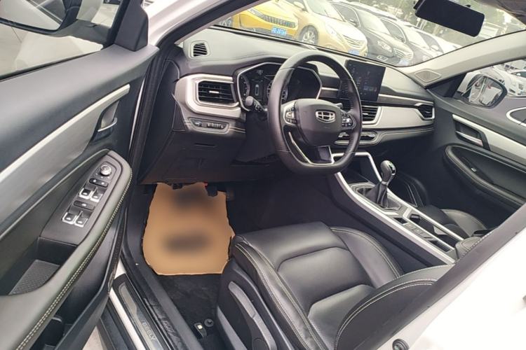 Used Geely Auto Vision X6 2020 1.4T Manual Luxury Model Driver Seat