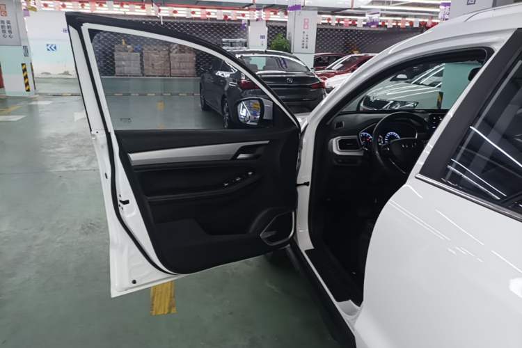 Used Geely Auto Vision X6 2020 1.4T Automatic Luxury Model Driver Seat