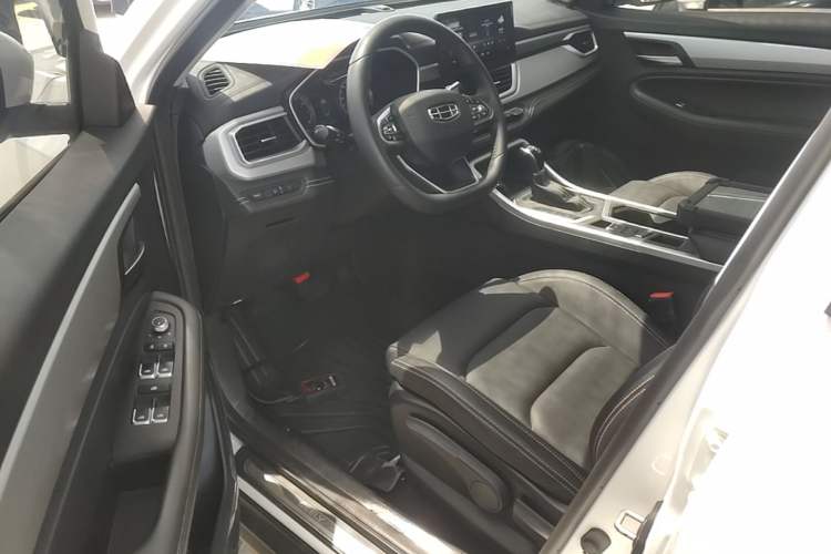 Used Geely Auto Vision X6 2020 1.4T CVT Luxury Edition Driver Seat