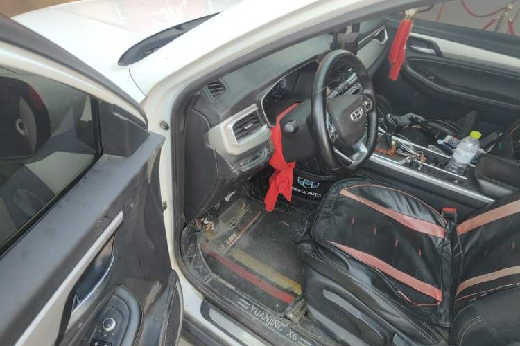 Used Geely Auto Vision X6 2020 1.4T Manual Luxury Model Driver Seat