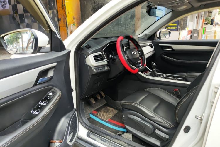 Used Geely Auto Vision X6 2020 1.4T Manual Luxury Model Driver Seat
