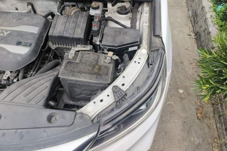 Used Geely Auto Vision X6 2020 1.4T CVT Asian Games Edition Engine Bay Left