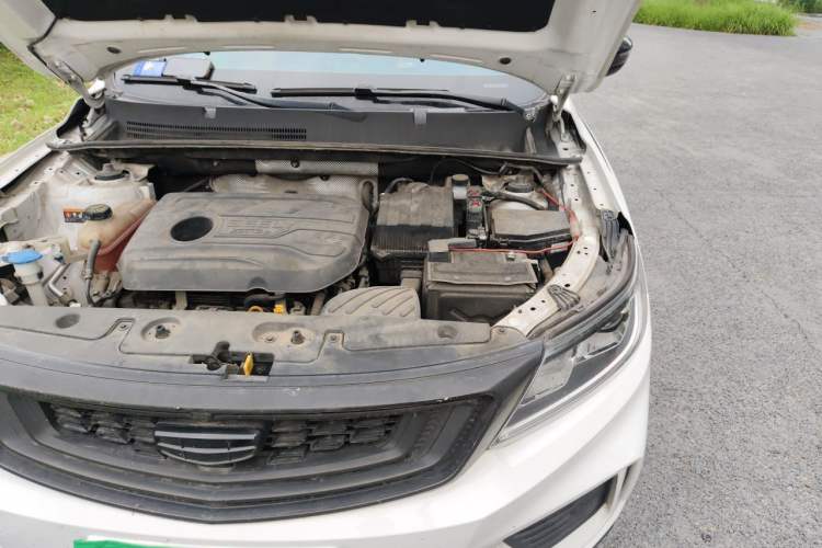 Used Geely Auto Vision X6 2020 1.4T CVT Luxury Edition Engine Bay Left