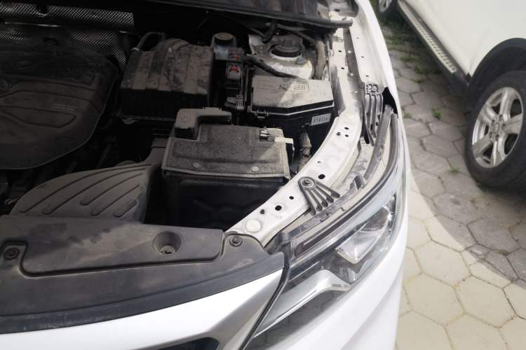 Used Geely Auto Vision X6 2020 1.4T Manual Comfort Model Engine Bay Left