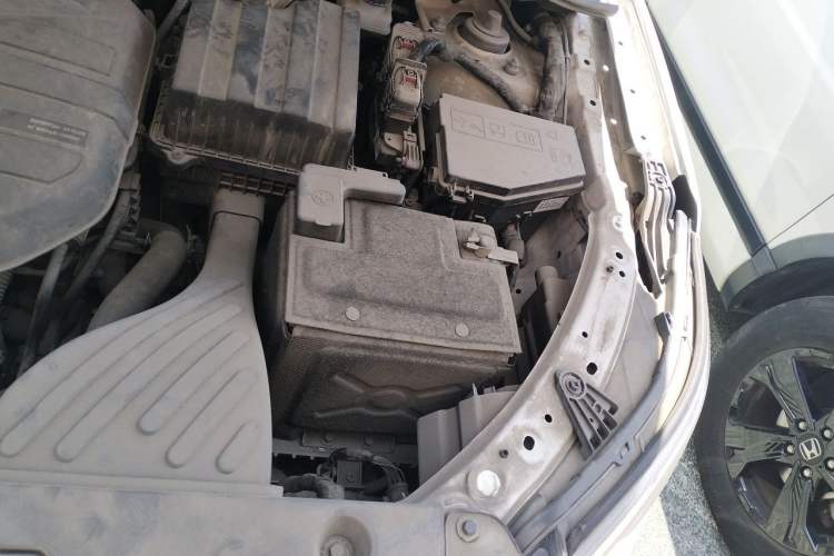 Used Geely Auto Vision X6 2020 1.4T CVT Luxury Edition Engine Bay Left