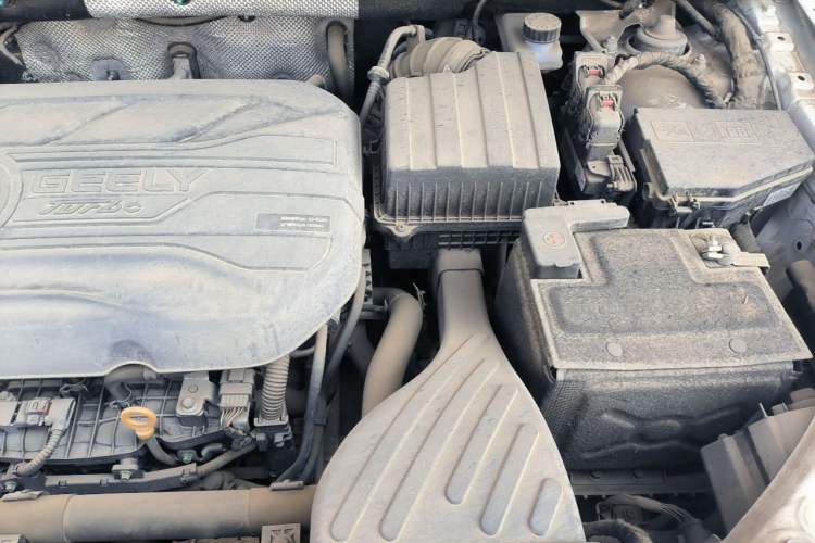 Used Geely Auto Vision X6 2020 1.4T Manual Luxury Model Engine Bay Left