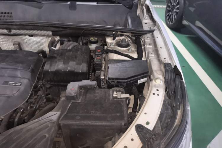 Used Geely Auto Vision X6 2020 1.4T Manual Luxury Model Engine Bay Left