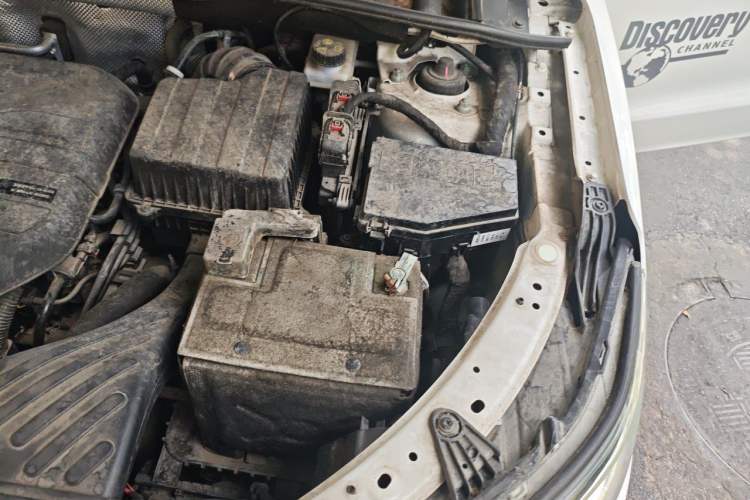 Used Geely Auto Vision X6 2020 1.4T CVT Asian Games Edition Engine Bay Left