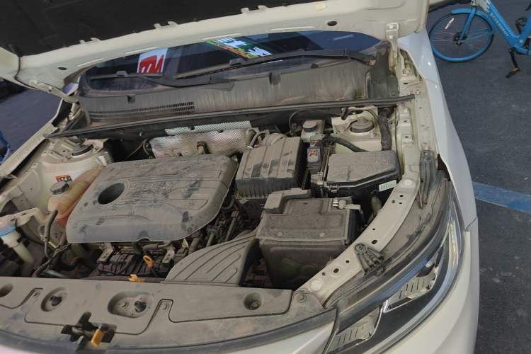 Used Geely Auto Vision X6 2020 1.4T CVT Luxury Edition Engine Bay Left