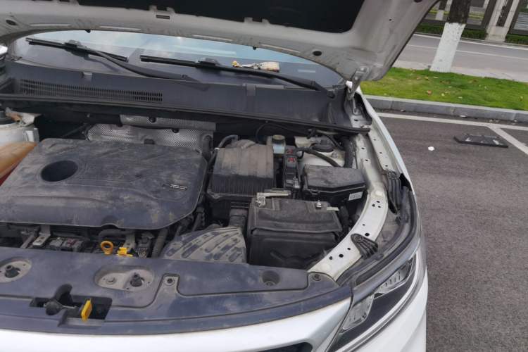 Used Geely Auto Vision X6 2020 1.4T CVT Luxury Edition Engine Bay Left
