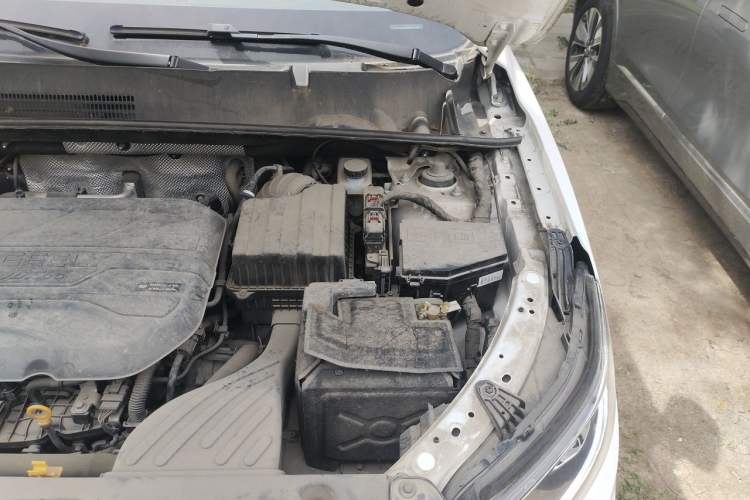 Used Geely Auto Vision X6 2020 1.4T CVT Luxury Edition Engine Bay Left
