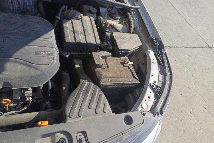 Used Geely Auto Vision X6 2020 1.4T CVT Luxury Edition Engine Bay Left