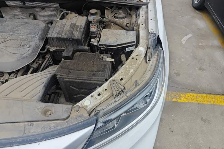 Used Geely Auto Vision X6 2020 1.4T CVT Luxury Edition Engine Bay Left