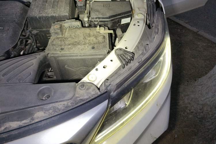 Used Geely Auto Vision X6 2020 1.4T CVT Asian Games Edition Engine Bay Left
