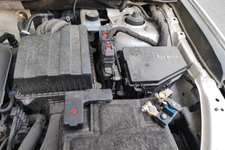 Used Geely Auto Vision X6 2020 1.4T CVT Asian Games Edition Engine Bay Left