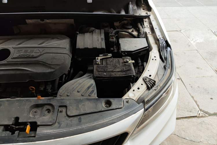 Used Geely Auto Vision X6 2020 1.4T Manual Luxury Model Engine Bay Left