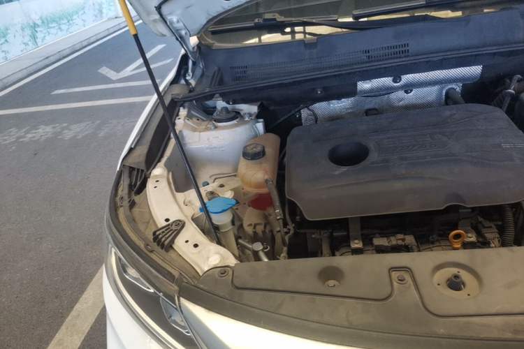 Used Geely Auto Vision X6 2020 1.4T CVT Luxury Edition Engine Bay Right