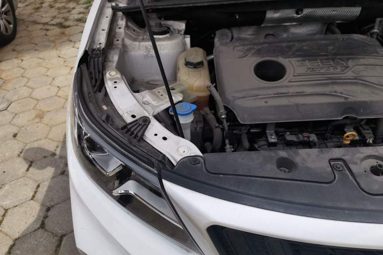 Used Geely Auto Vision X6 2020 1.4T Manual Comfort Model Engine Bay Right