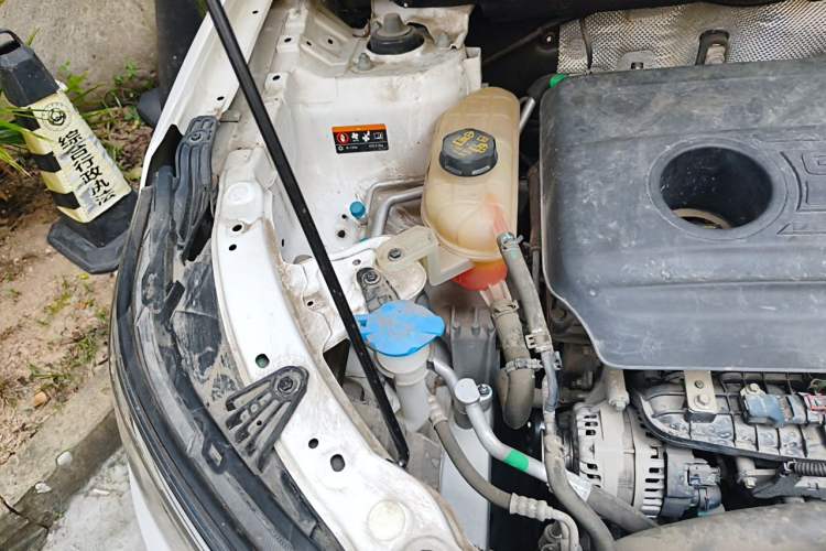 Used Geely Auto Vision X6 2020 1.4T CVT Asian Games Edition Engine Bay Right