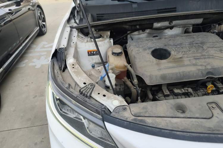 Used Geely Auto Vision X6 2020 1.4T CVT Luxury Edition Engine Bay Right