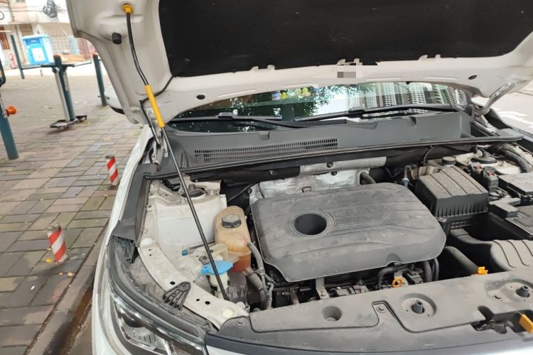 Used Geely Auto Vision X6 2020 1.4T CVT Luxury Edition Engine Bay Right
