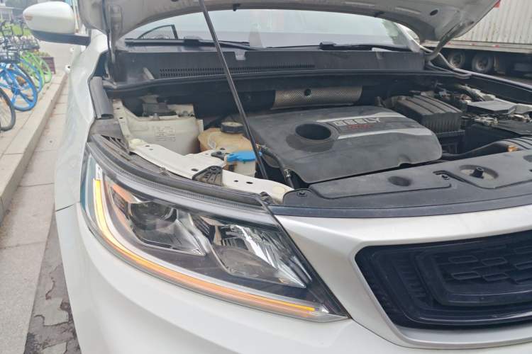 Used Geely Auto Vision X6 2020 1.4T Manual Luxury Model Engine Bay Right