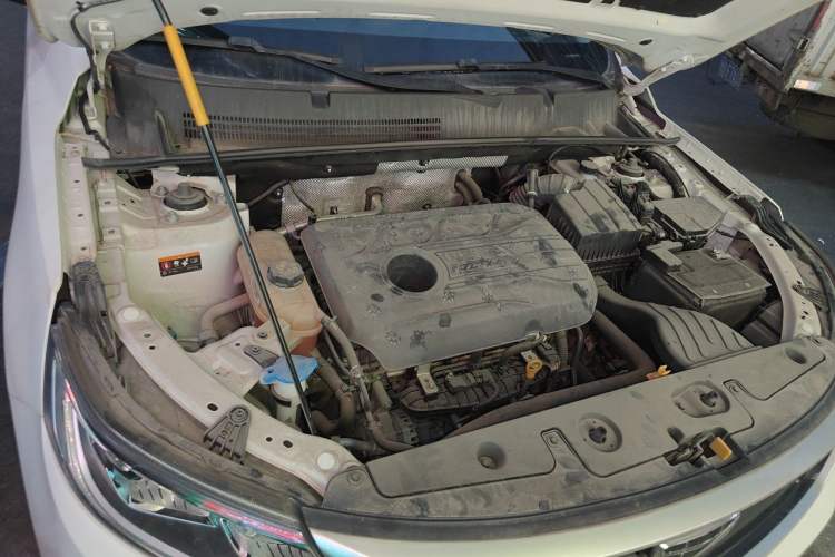 Used Geely Auto Vision X6 2020 1.4T CVT Luxury Edition Engine Bay Right
