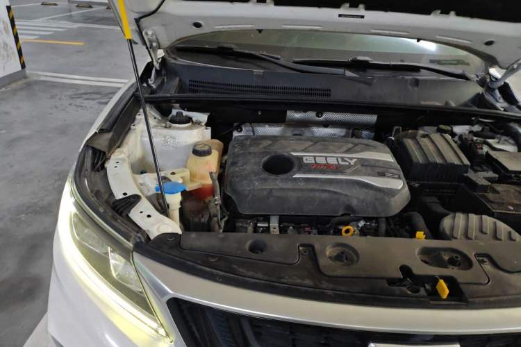 Used Geely Auto Vision X6 2020 1.4T CVT Luxury Edition Engine Bay Right
