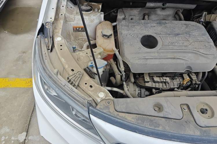 Used Geely Auto Vision X6 2020 1.4T CVT Luxury Edition Engine Bay Right