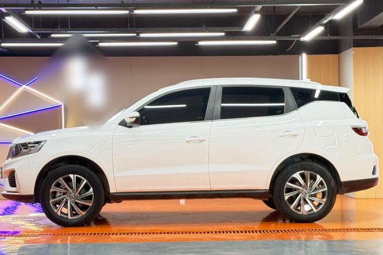 Used Geely Auto Vision X6 2020 1.4T Manual Luxury Model Exterior 1