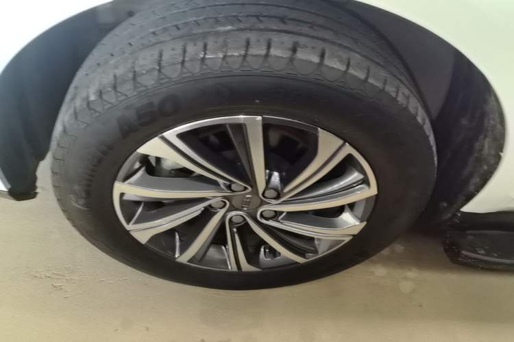 Used Geely Auto Vision X6 2020 1.4T CVT Luxury Edition Exterior 2