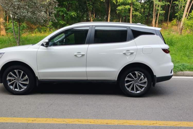 Used Geely Auto Vision X6 2020 1.4T CVT Luxury Edition Exterior 3