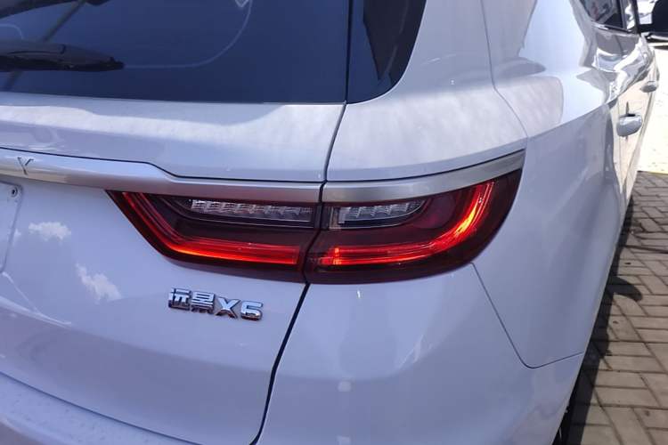 Used Geely Auto Vision X6 2020 1.4T CVT Luxury Edition Exterior 3