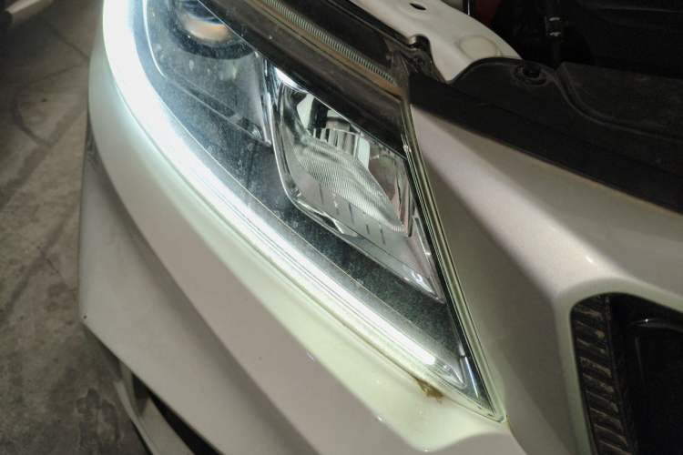 Used Geely Auto Vision X6 2020 1.4T Manual Luxury Model Exterior 3