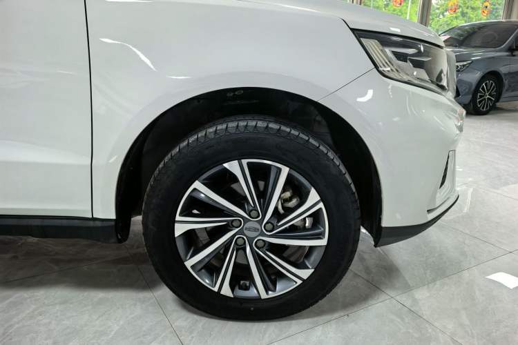 Used Geely Auto Vision X6 2020 1.4T CVT Luxury Edition Exterior 4