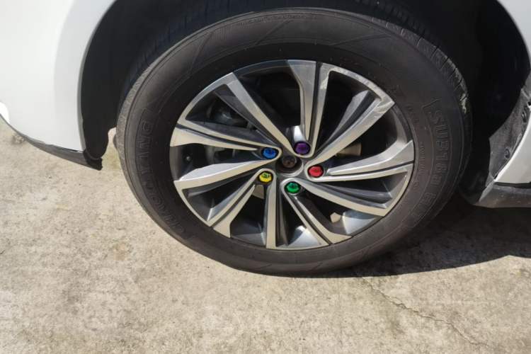 Used Geely Auto Vision X6 2020 1.4T CVT Luxury Edition Exterior 4