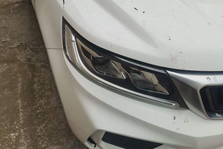 Used Geely Auto Vision X6 2020 1.4T Manual Luxury Model Exterior 6