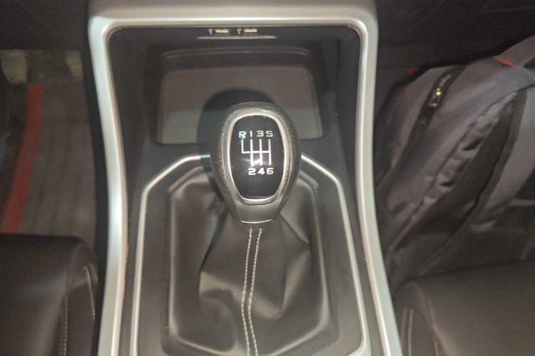 Used Geely Auto Vision X6 2020 1.4T Manual Luxury Model Gear Lever