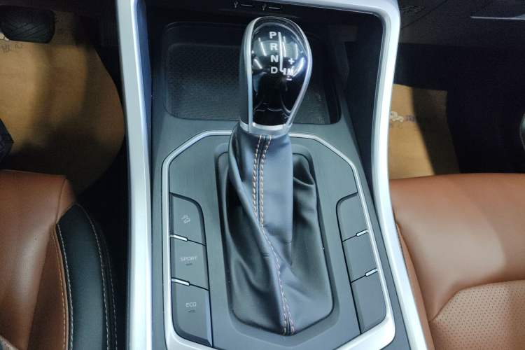 Used Geely Auto Vision X6 2020 1.4T CVT Luxury Edition Gear Lever